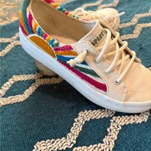 Speedy Colorful Embroidered Women's Sneakers